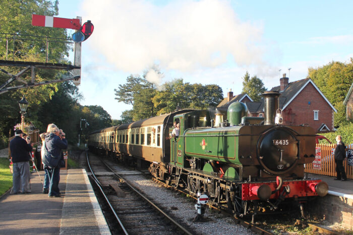 6435 pannier tank steam locomotive